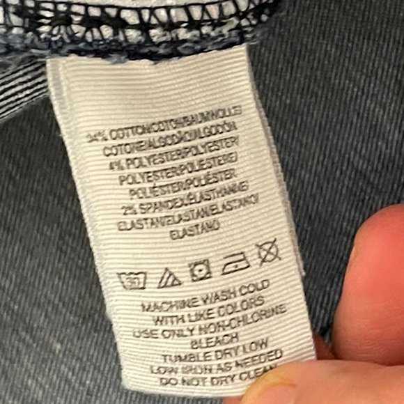 FREE PEOPLE - High-Rise Busted Distressed Skinny Jeans - Picture 5 of 9